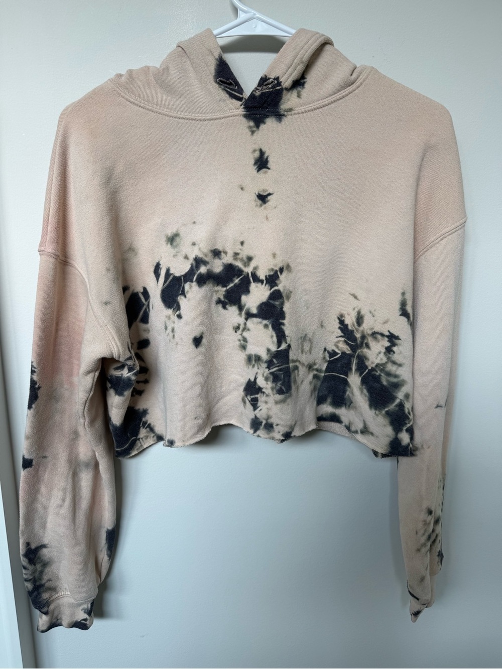 Bella + Canvas Cropped Tie-Dye Hoodie in Blush and Black